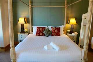 Отель Royal Valentia Hotel Остров Валентия Deluxe Double Room with Four Poster Bed with Sea View-9